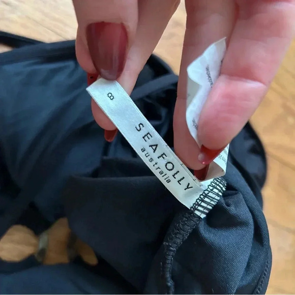 Seafolly Black Circle Maillot Cutout One Piece Bathing Swimsuit Women’s Size 8 - Picture 5 of 6